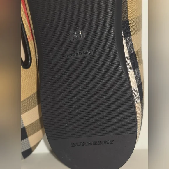 Like New Burberry Girls Novacheck Loafers! - Picture 7 of 12